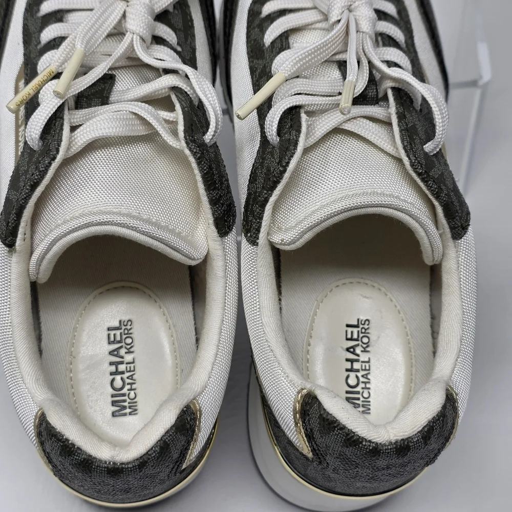 Michael Kors Women's Trainer Lace Up Sneakers Green White Size 9M New - Picture 10 of 11
